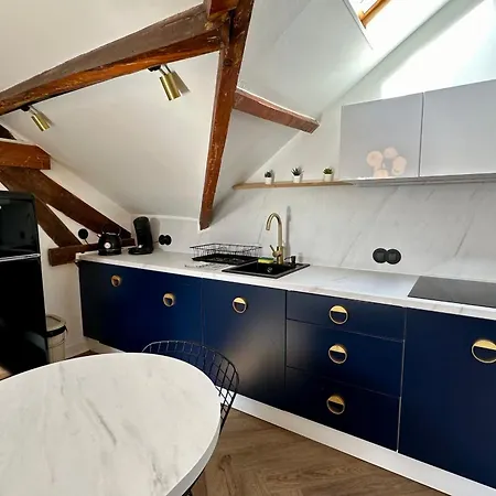 Bright Cocoon Floor - Chez Ela Apartman Fontainebleau