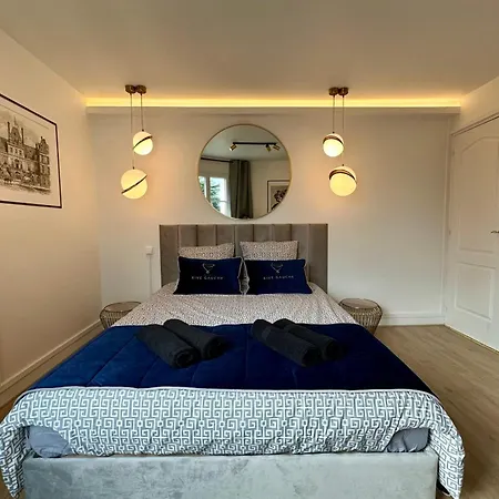 Bright Cocoon Floor - Chez Ela Apartman Fontainebleau