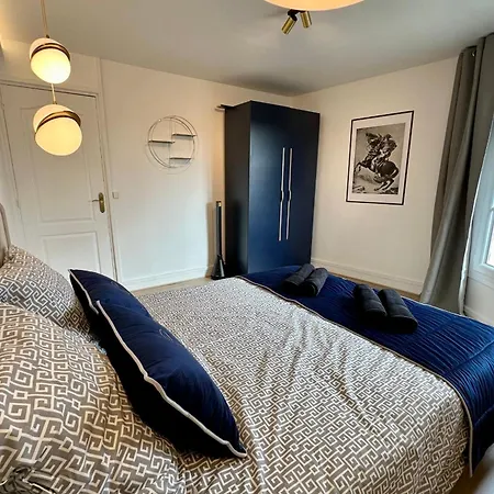 Bright Cocoon Floor - Chez Ela Fontainebleau