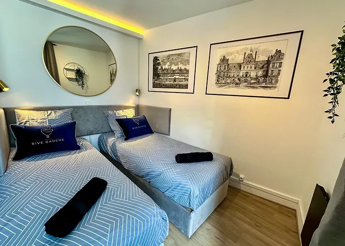 Bright Cocoon Floor - Chez Ela アパート フォンテーヌブロー